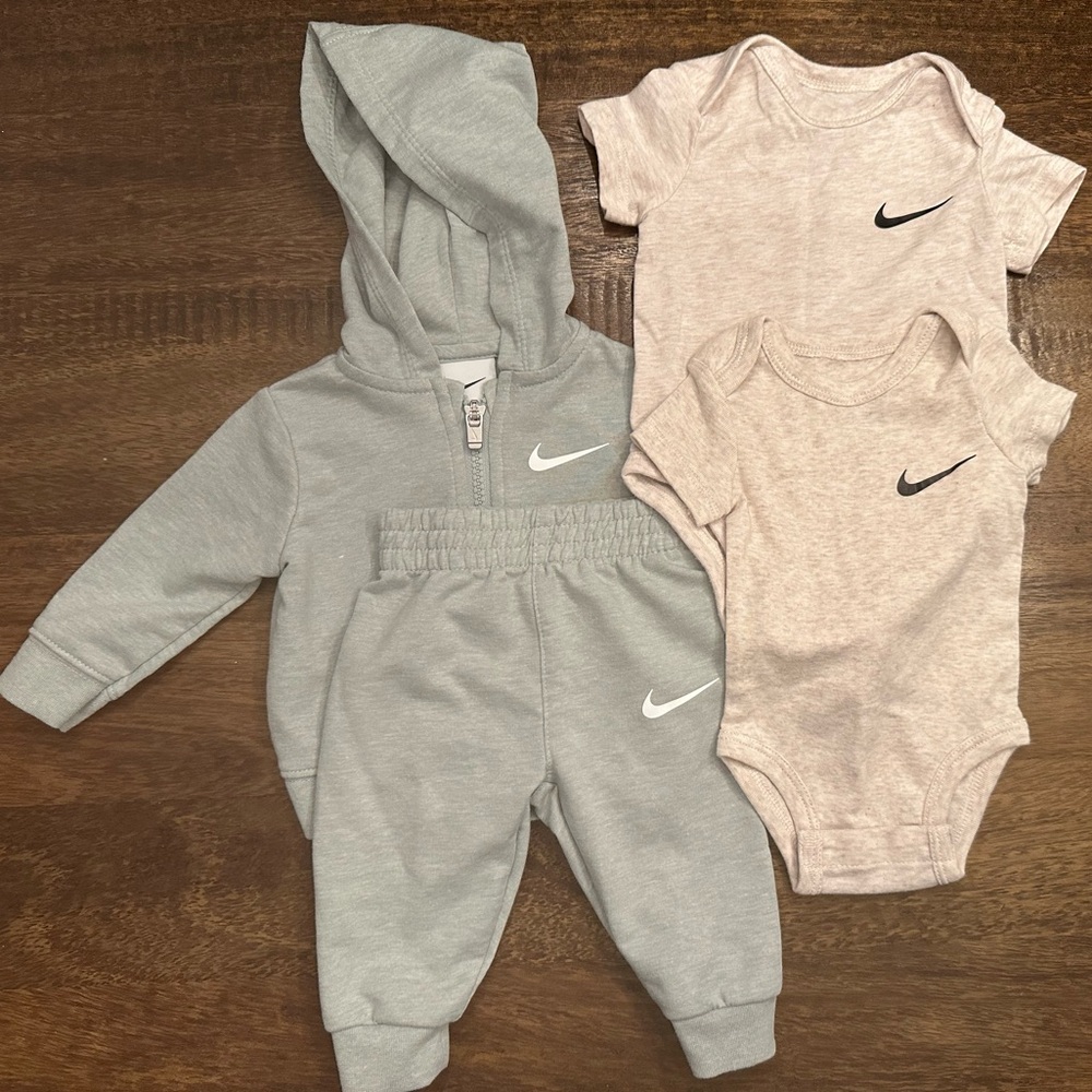 Nike Infant Hoodie and Bodysuit Set